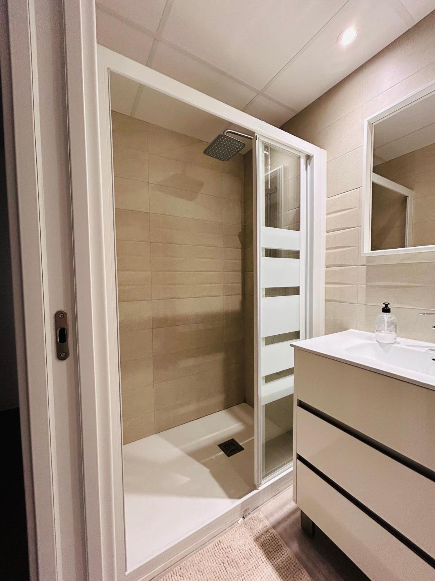 Apartamentos Corteingles Castellon By Tucasanlaplaya Castellón de la Plana Kültér fotó